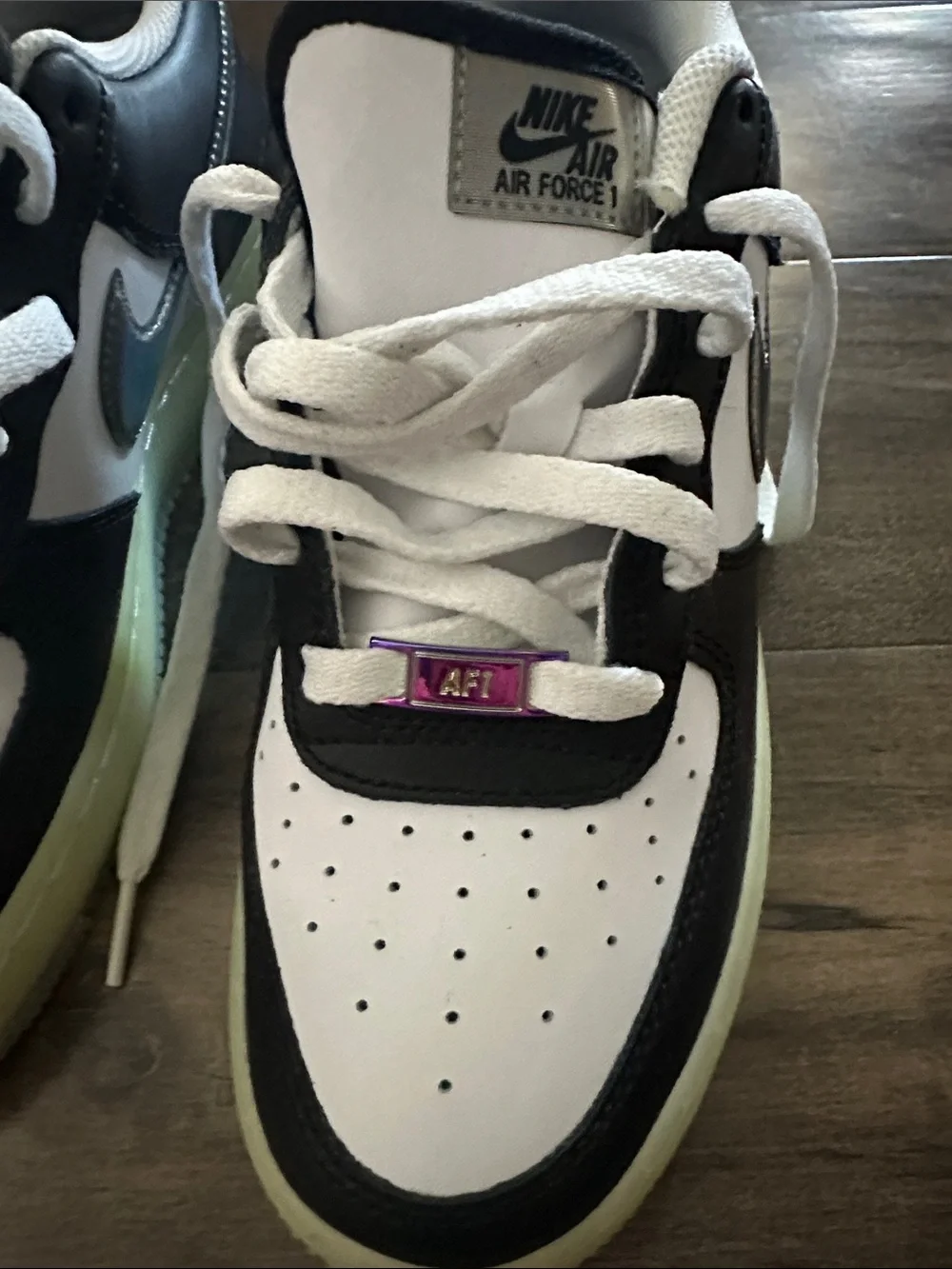 Nike Air Force 1LV8 size 6.5